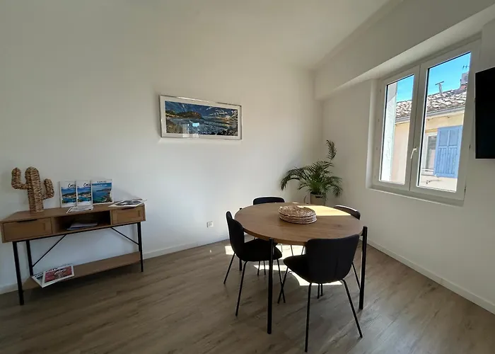 Duplex Au Coeur Du Village De Cassis