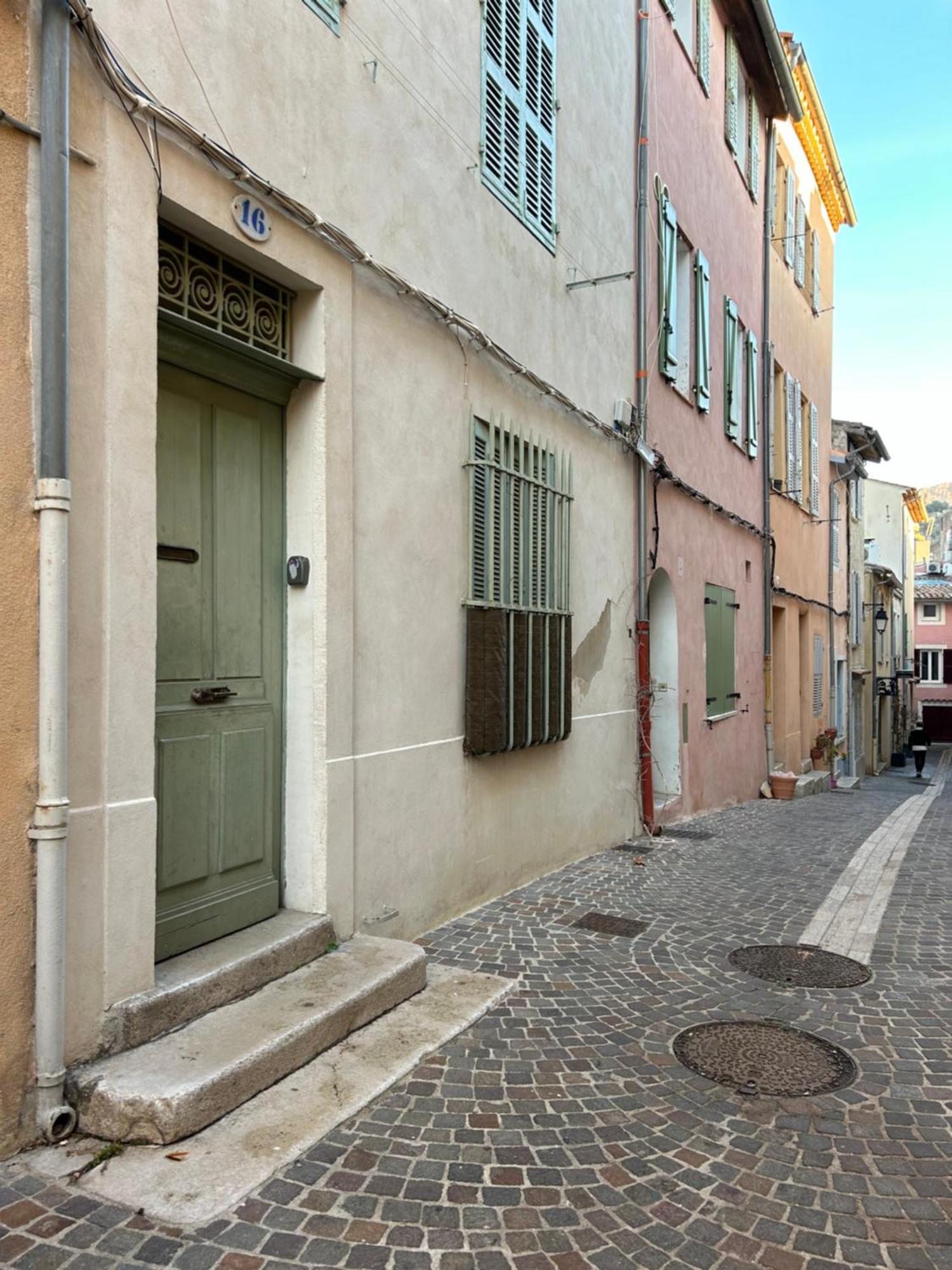 Duplex Au Coeur Du Village De Apartment Cassis